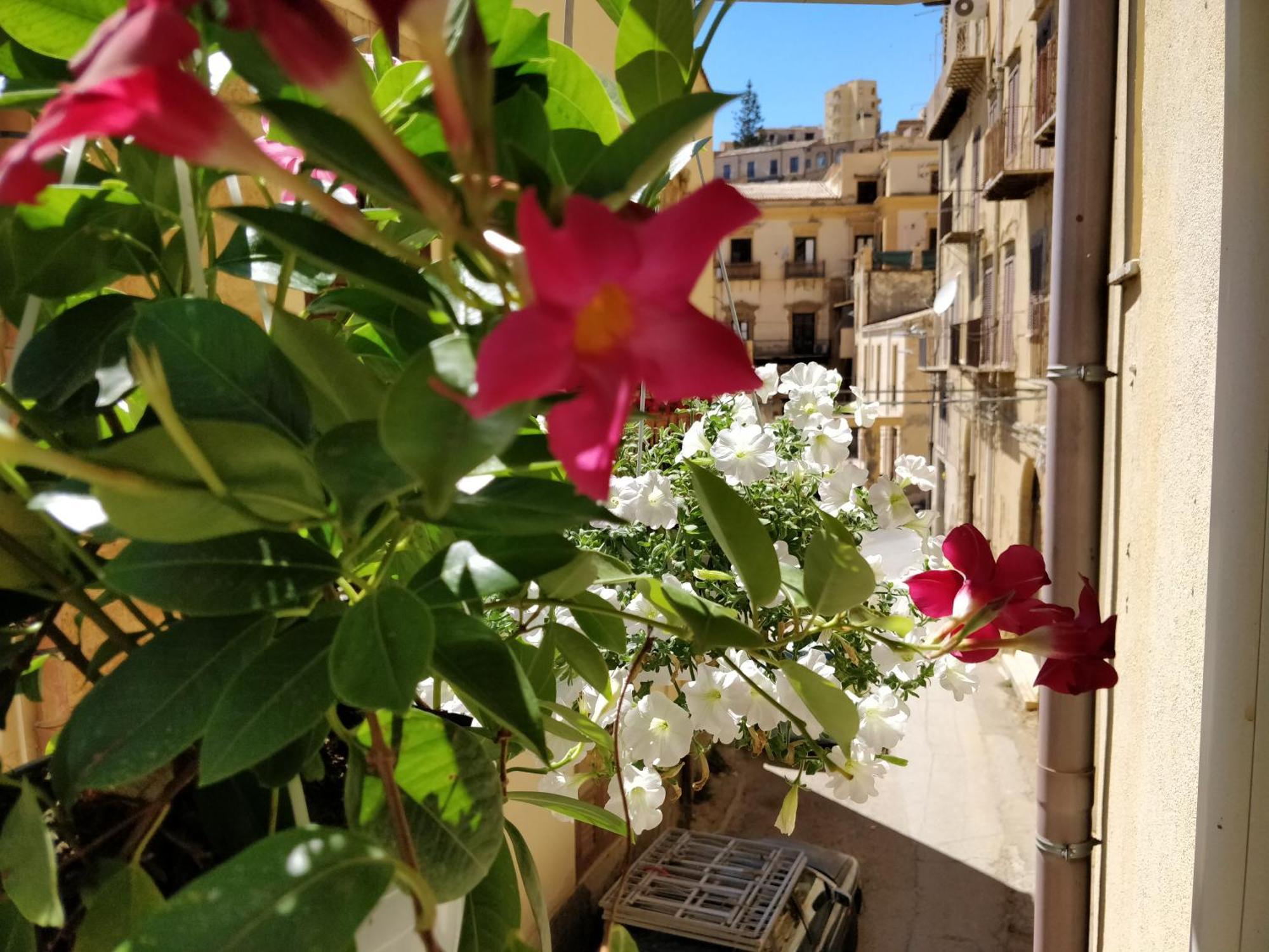 Kalos Rooms Agrigento Exterior photo